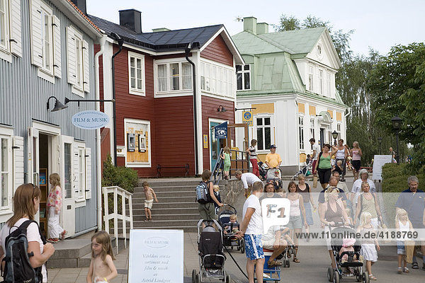Große Krachmacherstraße in Astrid Lindgrens Welt (Märchen- und Ausstellungspark)  diente u.a. als Kulisse für die Lotta-Filme. Vimmerby  Schweden