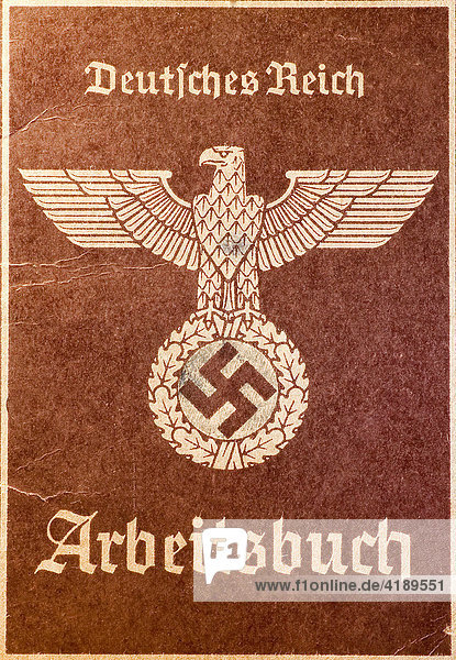 Vorderseite eines Arbeitsbuch aus dem Dritten Reich