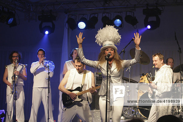 Comedian Anke Engelke with her Band Fred Kellner and the famous Soul-Sisters