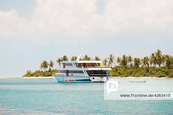 Tauchsafari-Boot  North Huvadhu Atoll  Malediven