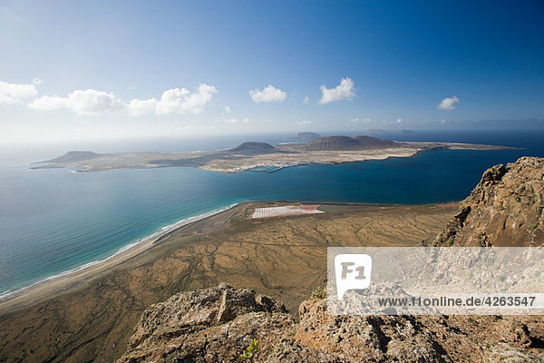 Blick vom Mirador del Rio Richtung Graciosa Lanzarote