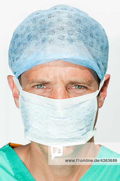 Portrait of a surgeon in mask