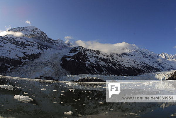 Szenische Ansicht von Cascade und Barry Gletschern in Harriman Fjord  Prince William Sound  Alaska