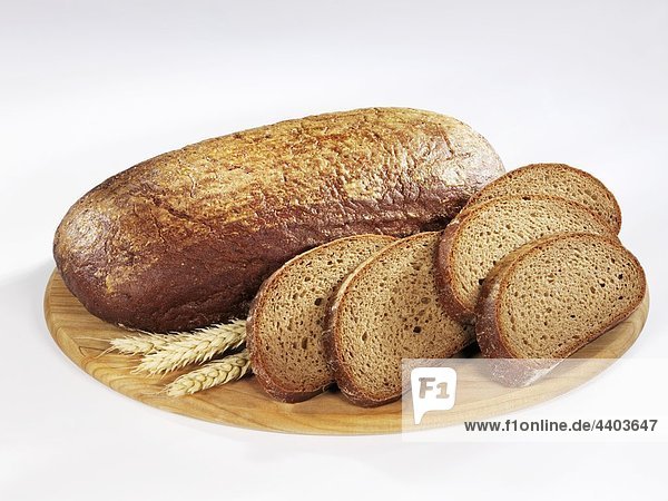 Ganze Brotlaib Brown mit slices