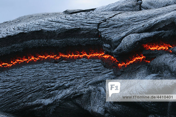 USA  Hawaii  Big Island  Pahoehoe volcano  burning lava flow  close up