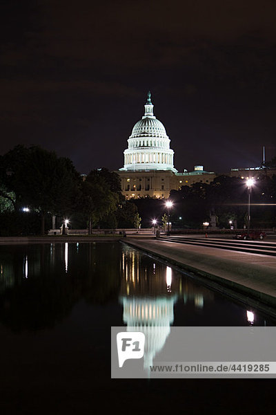 Hauptstadt der Vereinigten Staaten bei Nacht  Washington DC  USA