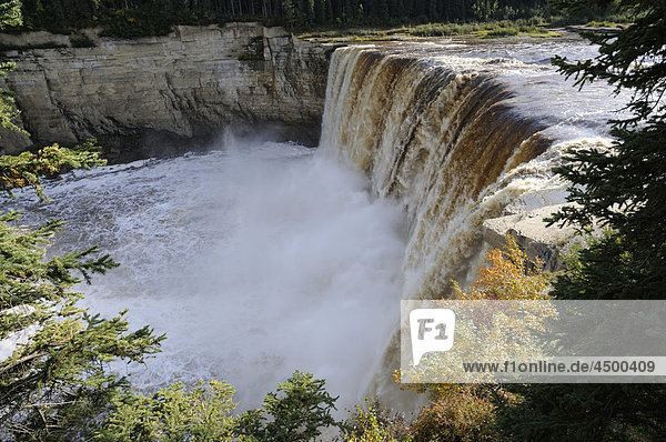 Alexandra Falls  Waterfall  Hay River  near Hay River  Northwest Territolries  Canada
