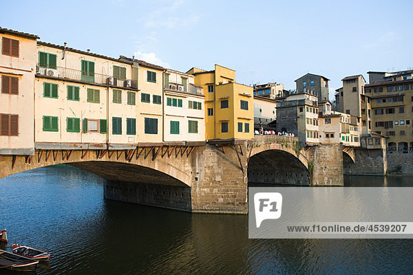 Ponte Vecchio und Fluss Arno  Florenz  Italien