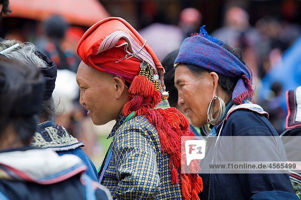 ethnics women Sapa  Lao Cai province  Vietnam