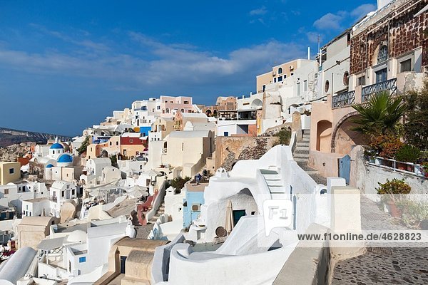 Griechenland  Kykladen  Thira  Santorini  Blick auf das Dorf Oia