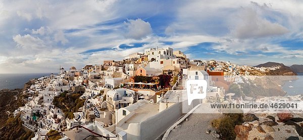 Greece  Cyclades  Thira  Santorini  View of oia and windmills