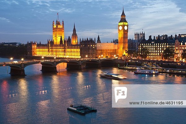 Großbritannien  England  London  Blick auf Big Ben und Westminster Brücke mit Themse Fluss