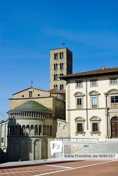 The building of Fraternita dei Laici and Church of Santa Maria della Pieve  Piazza Vasari or Piazza Grande  Arezzo  Tuscany  Italy
