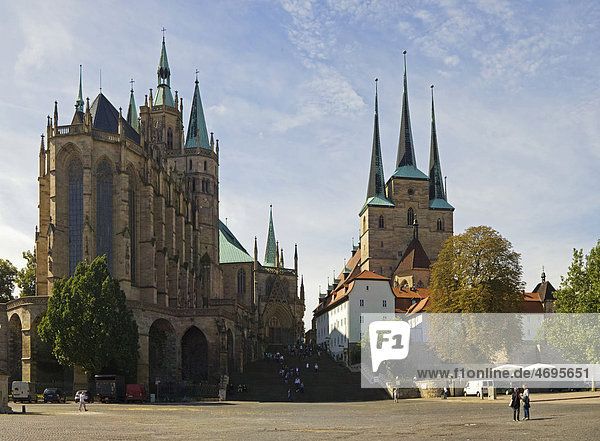 Cathedral Square with Erfurt Cathedral and Severikirche Church on Domberg hill  Erfurt  Thuringia  Germany  Europe