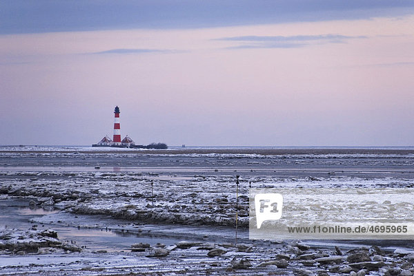 Lighthouse of Westerhever in winter  St. Peter-Ording  Eiderstedt Peninsula  district of Nordfriesland  Schleswig-Holstein  Germany  Europe