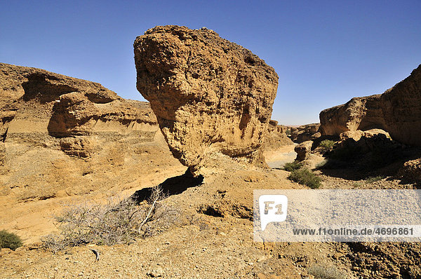 Bizarre Felsformation im Sesriem Canyon  Namib-Wüste  Namib Naukluft Park  Namibia  Afrika