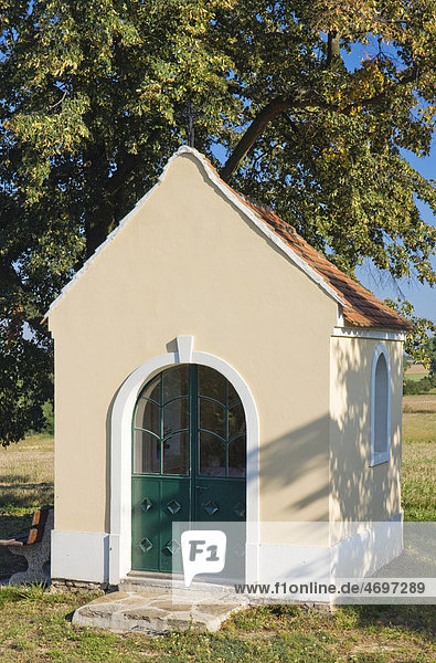 Kapelle der Jungfrau Maria  Mikulovice  Bezirk von Znojmo  zu deutsch Znaim  Südmähren  Tschechische Republik  Europa