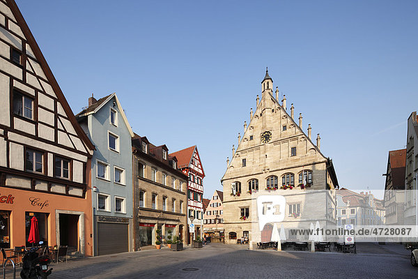 Old Town Hall and Luitpoldstrasse  Weissenburg in Bavaria  Middle Franconia  Franconia  Bavaria  Germany  Europe