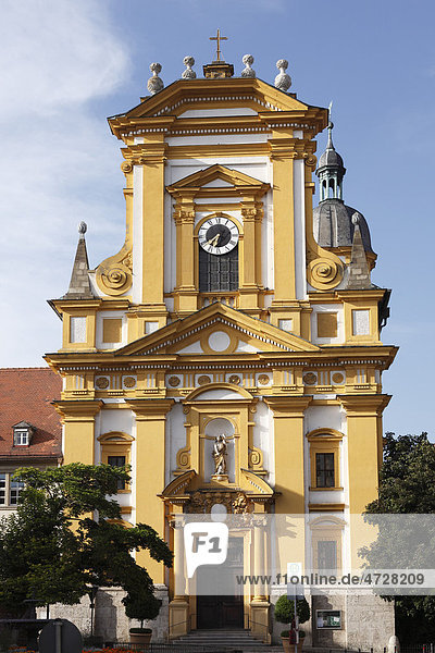 Fassade  evangelische Pfarrkirche  Kitzingen  Mainfranken  Unterfranken  Franken  Bayern  Deutschland  Europa