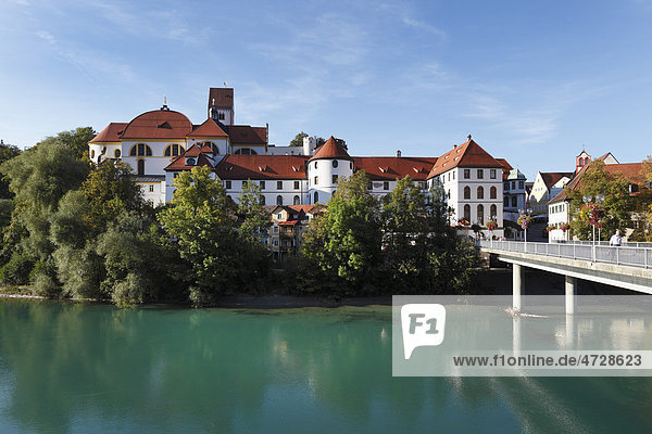 Kloster Sankt Mang und Lech  Füssen  Ostallgäu  Allgäu  Schwaben  Bayern  Deutschland  Europa