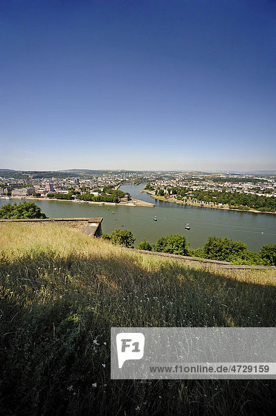 Ausblick von der Festung Ehrenbreitstein  Koblenz  Rheinland-Pfalz  Deutschland  Europa