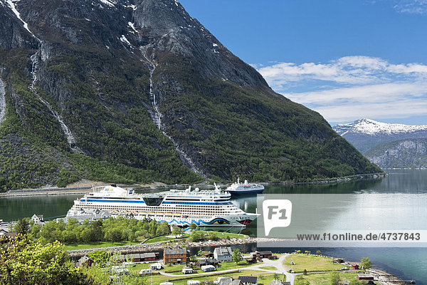 Kreuzfahrtschiffe Aida und Marco Polo in Norwegen  Skandinavien  Europa