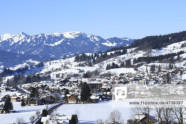 Bad Hindelang im Winter  Ostrachtal  Oberallgäu  Schwaben  Bayern  Deutschland  Europa