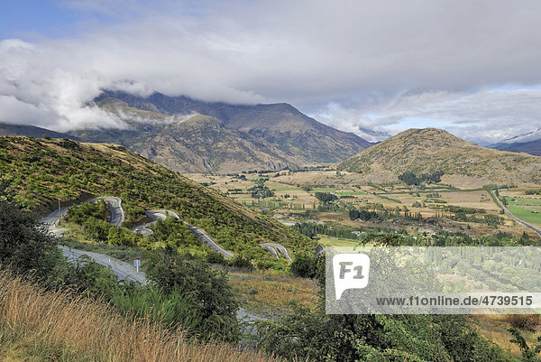 Passstraße von Arrowtown nach Wanaka  Südinsel  Neuseeland