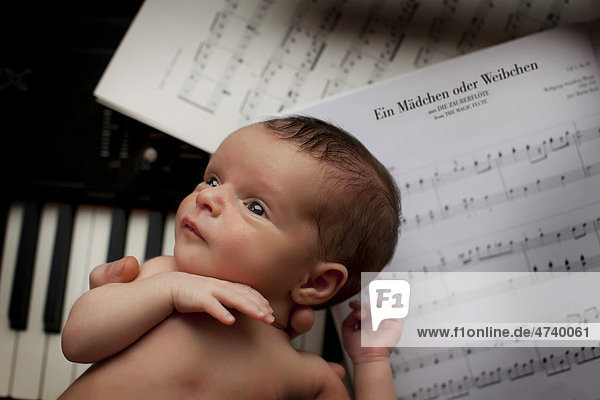 Neugeborenes  zwei Wochen  Klavier  Noten