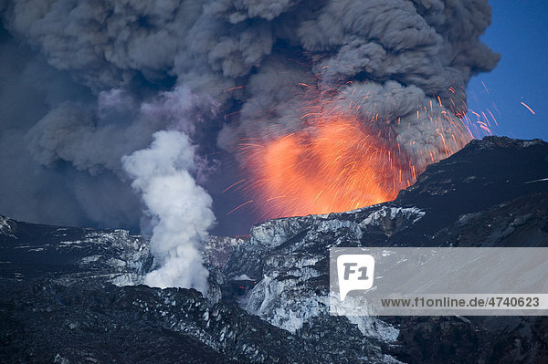 Eruption des Eyjafjallajökull  Island  Europa