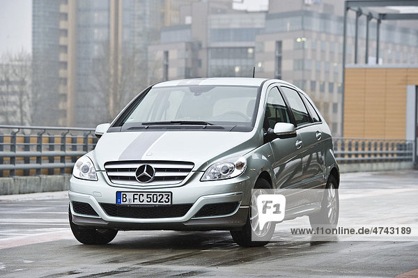 Wasserstoffbetriebenes Brennstoffzellenauto Mercedes B-Klasse zero emission  Berlin  Deutschland  Europa