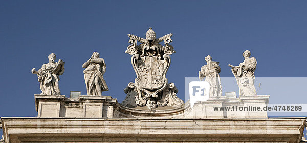 Das Emblem der katholischen Kirche  Vatikan  Rom  Italien  Europa