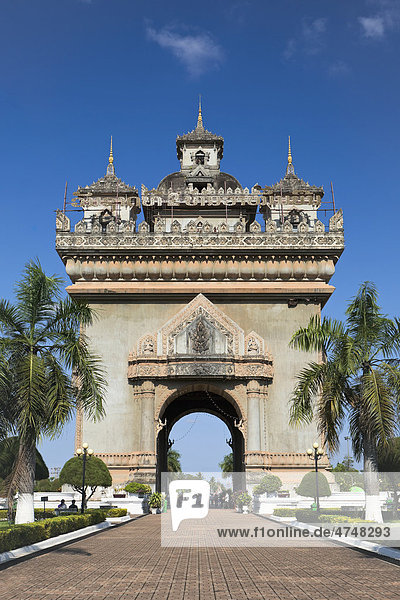Patou Xai Triumphbogen  Vientiane  Laos  Südostasien