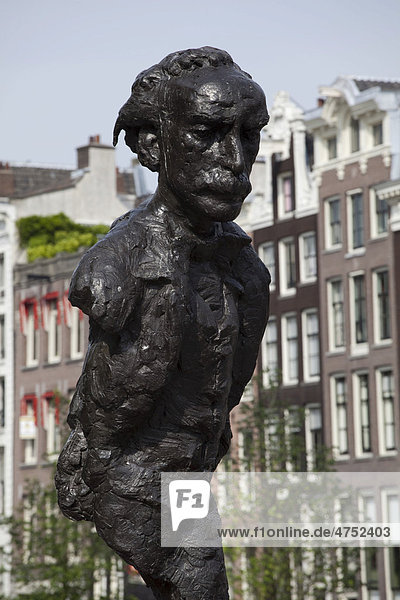 Statue of Multatuli  Amsterdam  Holland region  Netherlands  Europe