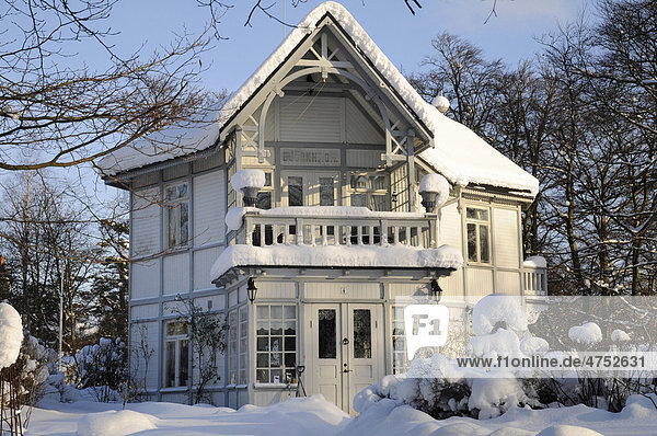 Ferienhaus im Winter  Ystad  Provinz SkÂne  Schweden  Europa