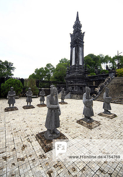 Mausoleum des Kaisers Khai Dinh  bei Hue  Vietnam  Asien
