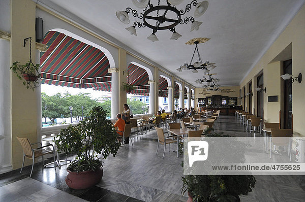 Hotels Casa Granda  Parque Cespedes  Santiago de Cuba  Altstadt  Kuba  Karibik  Mittelamerika