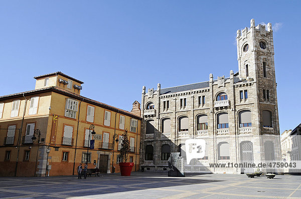 Historische Gebäude  Plaza Regla  Leon  Provinz Kastilien Leon  Spanien  Europa
