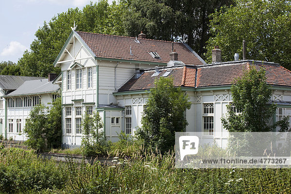Building in the Artis zoo  Amsterdam  Holland  Netherlands  Europe