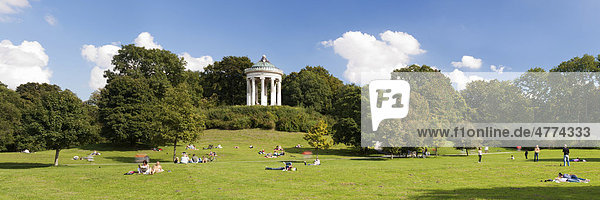 Monopteros temple in the English Garden  Munich  Upper Bavaria  Bavaria  Germany  Europe