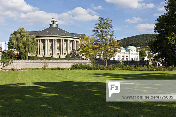 Kurhaus mit Regentenbau und Arkadenhallen  Kurpark  Bad Kissingen  Unterfranken  Bayern  Deutschland  Europa