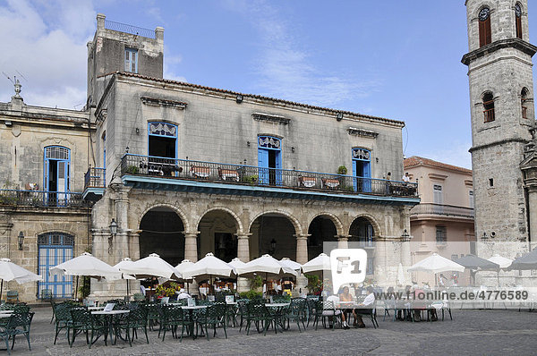 Plaza de la Catedral in Havanna  Altstadt  Kuba  Karibik  Mittelamerika