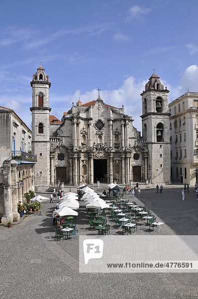 Kathedrale von Havanna am Plaza de la Catedral in Havanna  Altstadt  Kuba  Karibik  Mittelamerika