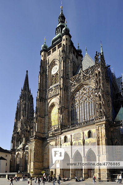 Wenzelsturm Tower of Saint Wenzel golden portal of the Gothic St. Vitus Cathedral Prague Castle Hradcany Prague Bohemia Czech Republic Europe