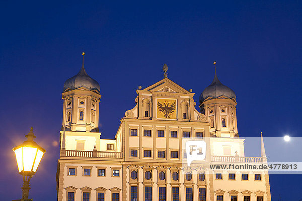 Fassade Rathaus bei Nacht  Renaissance  Augsburg  Bayern  Deutschland  Europa