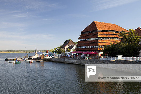 Pagodenspeicher  Hafen  Neustadt  Lübecker Bucht  Ostseeküste  Schleswig-Holstein  Deutschland  Europa