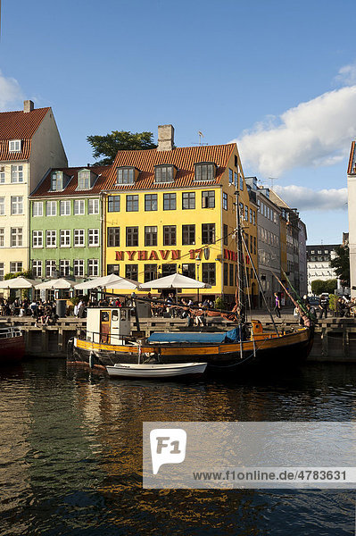 Nyhavn  bar district on the port canal  Copenhagen  Denmark  Europe