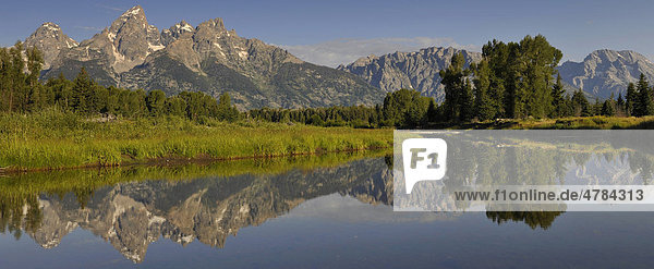 Panorama Snake River Fluss Schwabacher Landing vor Teton Range Bergkette Grand Teton National Park Nationalpark Nationalpark Wyoming Vereinigte Staaten von Amerika USA