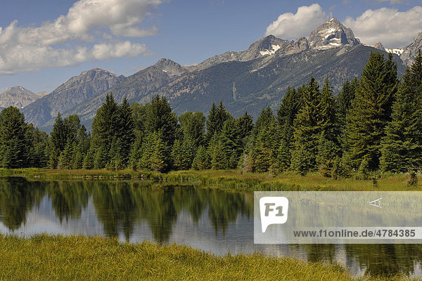 Snake River Fluss Schwabacher Landing vor Teton Range Bergkette Grand Teton National Park Nationalpark Wyoming Vereinigte Staaten von Amerika USA