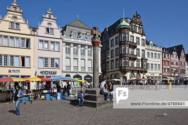 Das Marktkreuz am Hauptmarkt  Trier  Rheinland-Pfalz  Deutschland  Europa